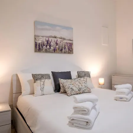 Jasmine - Relax And Comfort In Apartment Bari