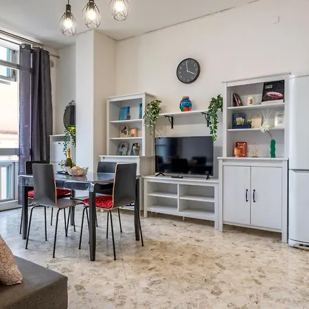 Jasmine - Relax And Comfort In Apartment Bari